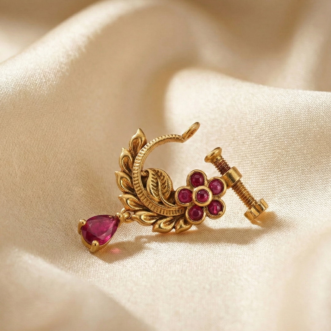 Antique Gold Leaf Motif Nose Pin