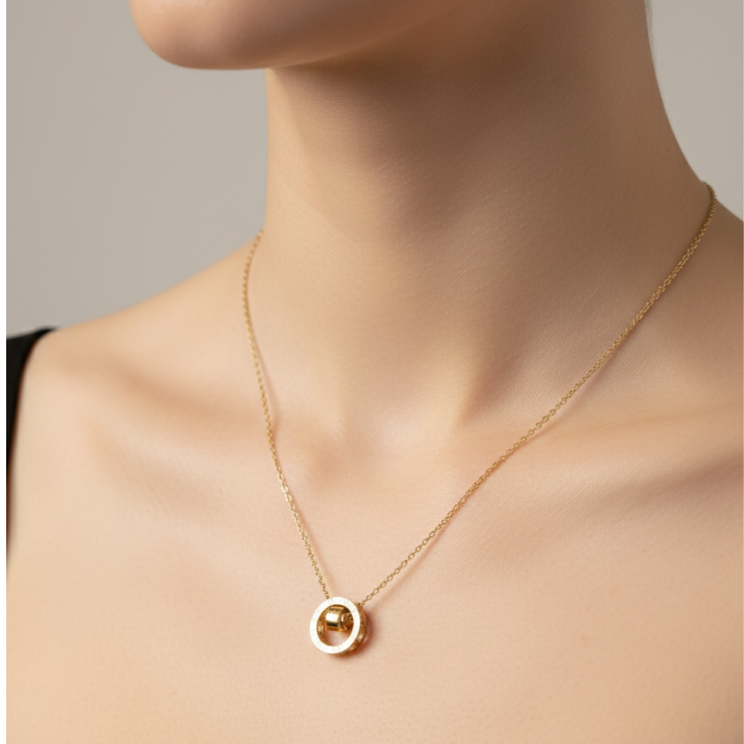 Minimal Round Gold Pendant Chain