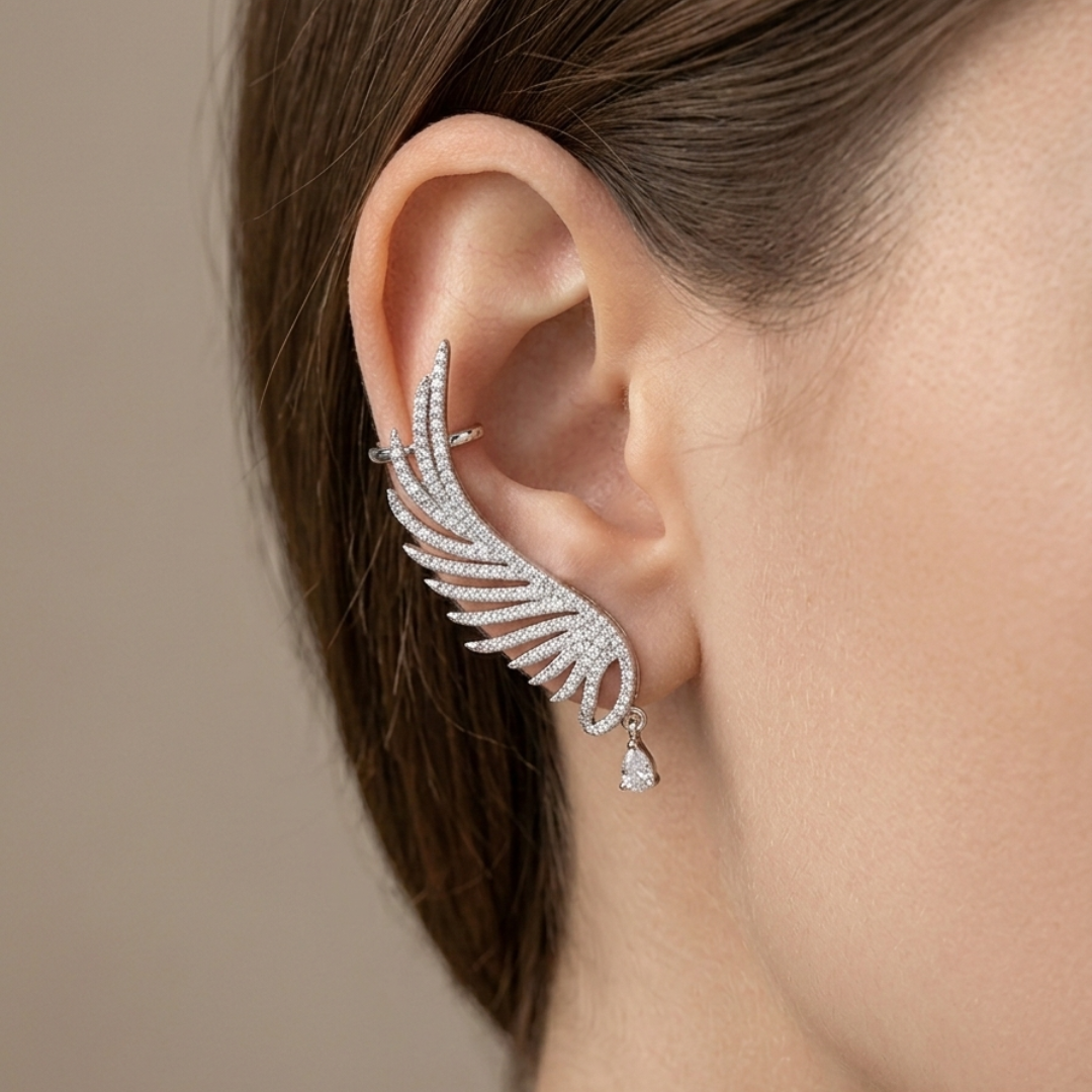 Minimal Silver Angel Wing Ear Cuff – One Ear