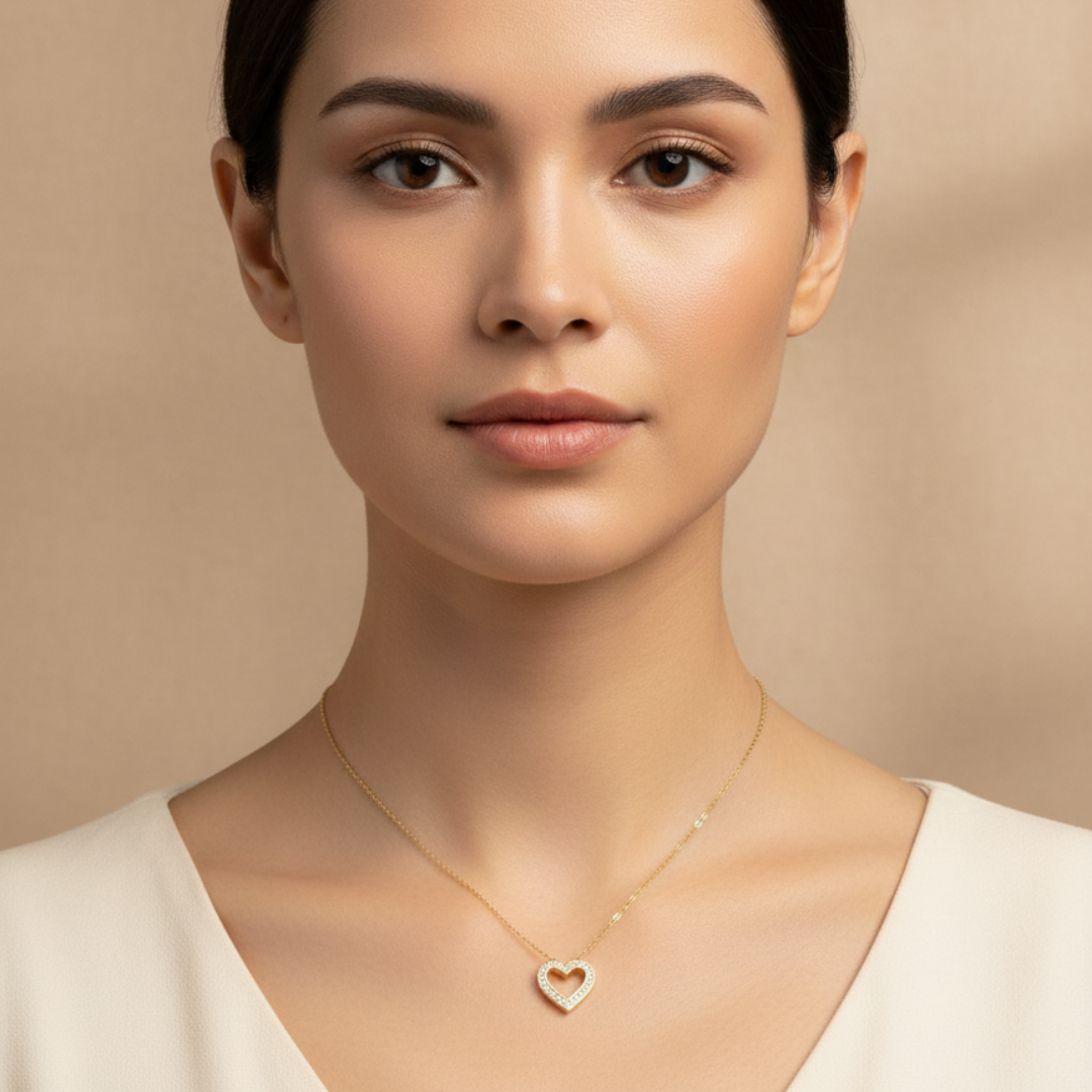 Minimal Gold Heart Pendant Necklace