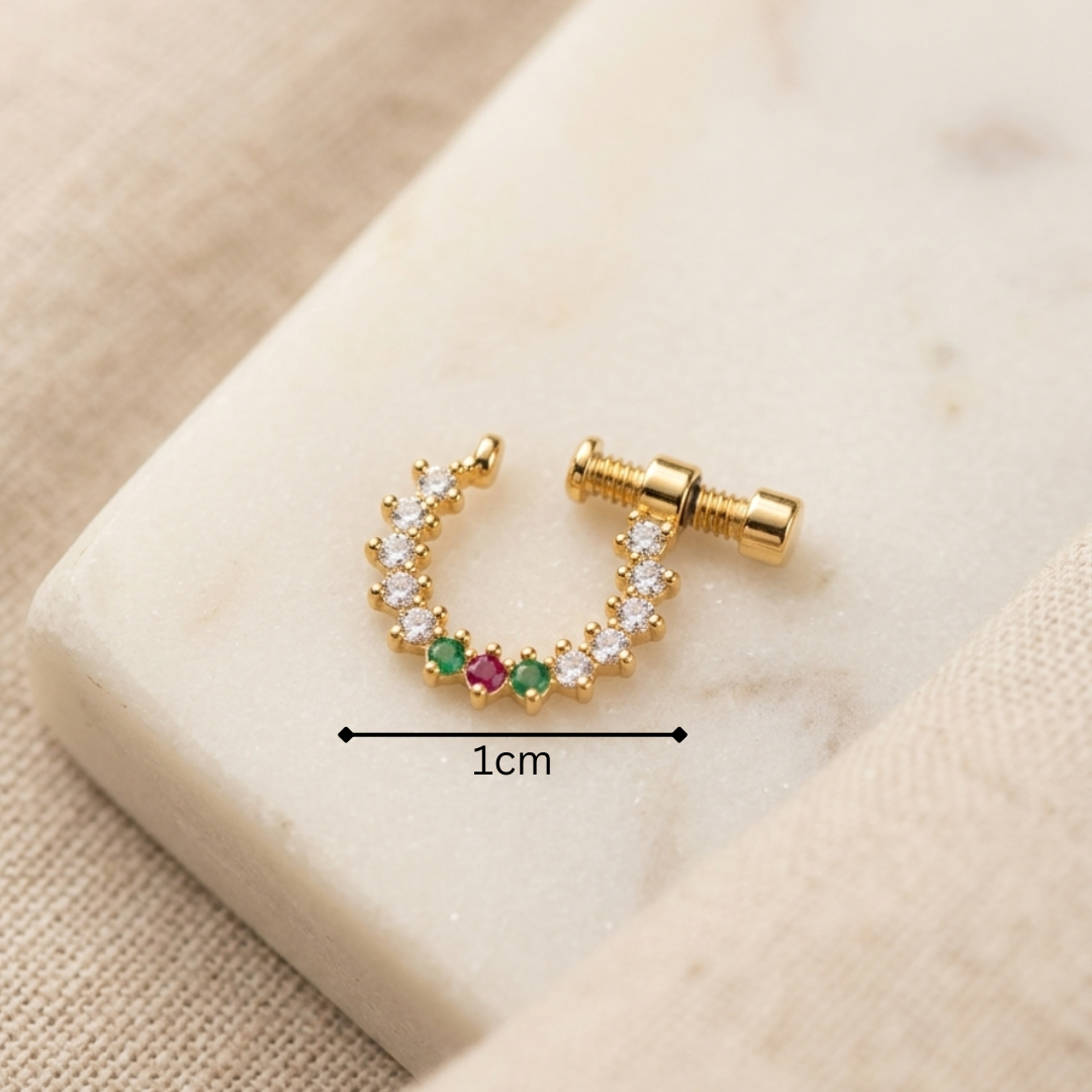 Minimal Diamond Curve Nose Pin