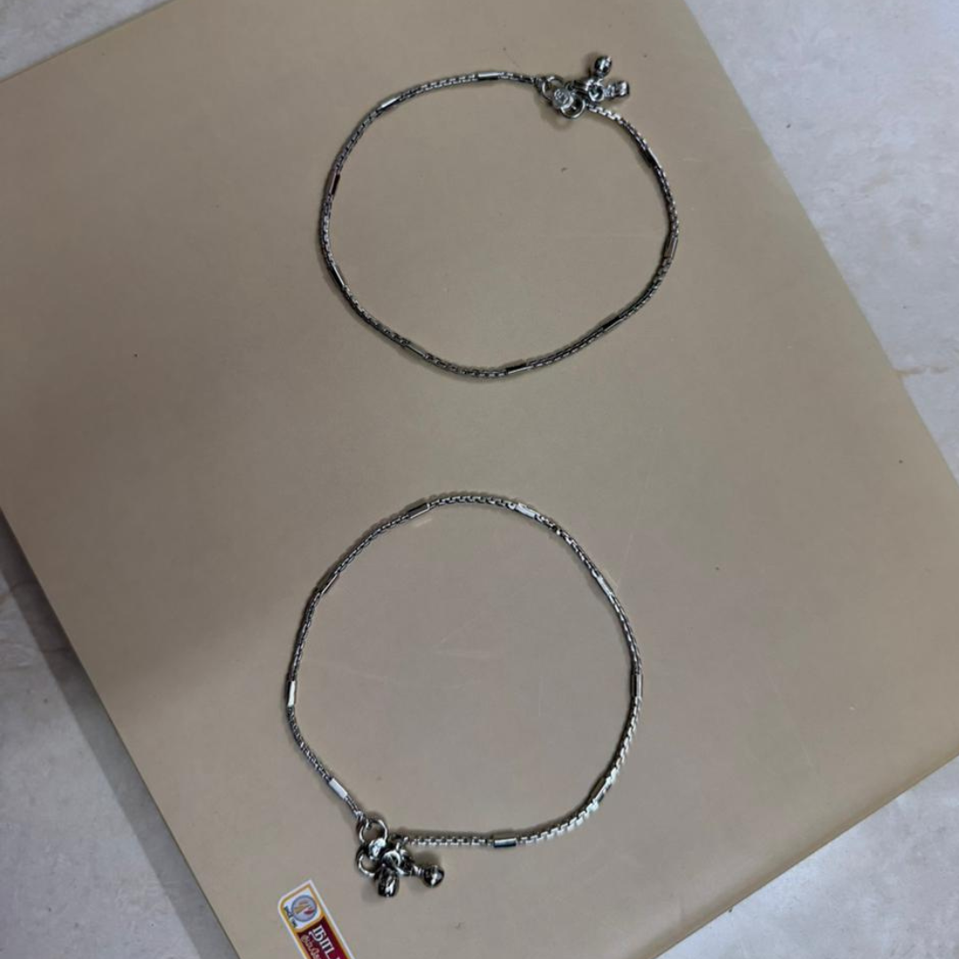 Silver Sleek Chain Anklet