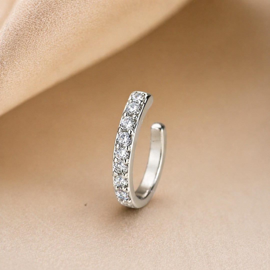 Minimal Diamond Nose Pin