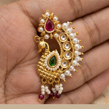 Peacock Pearl Maharastrian Nose Pin