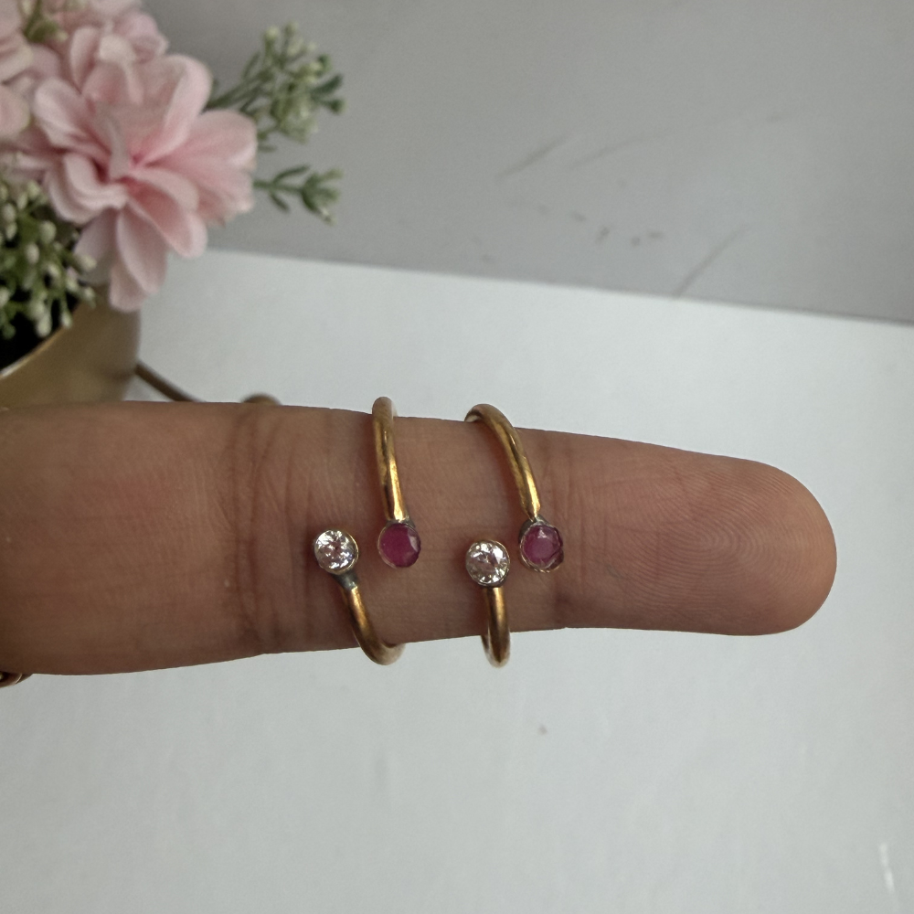 IMPON Unpolished White & Ruby Stone Toe rings