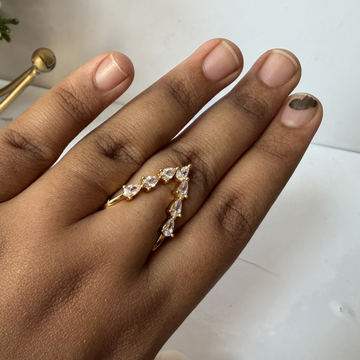 White Crystal Vangi Ring