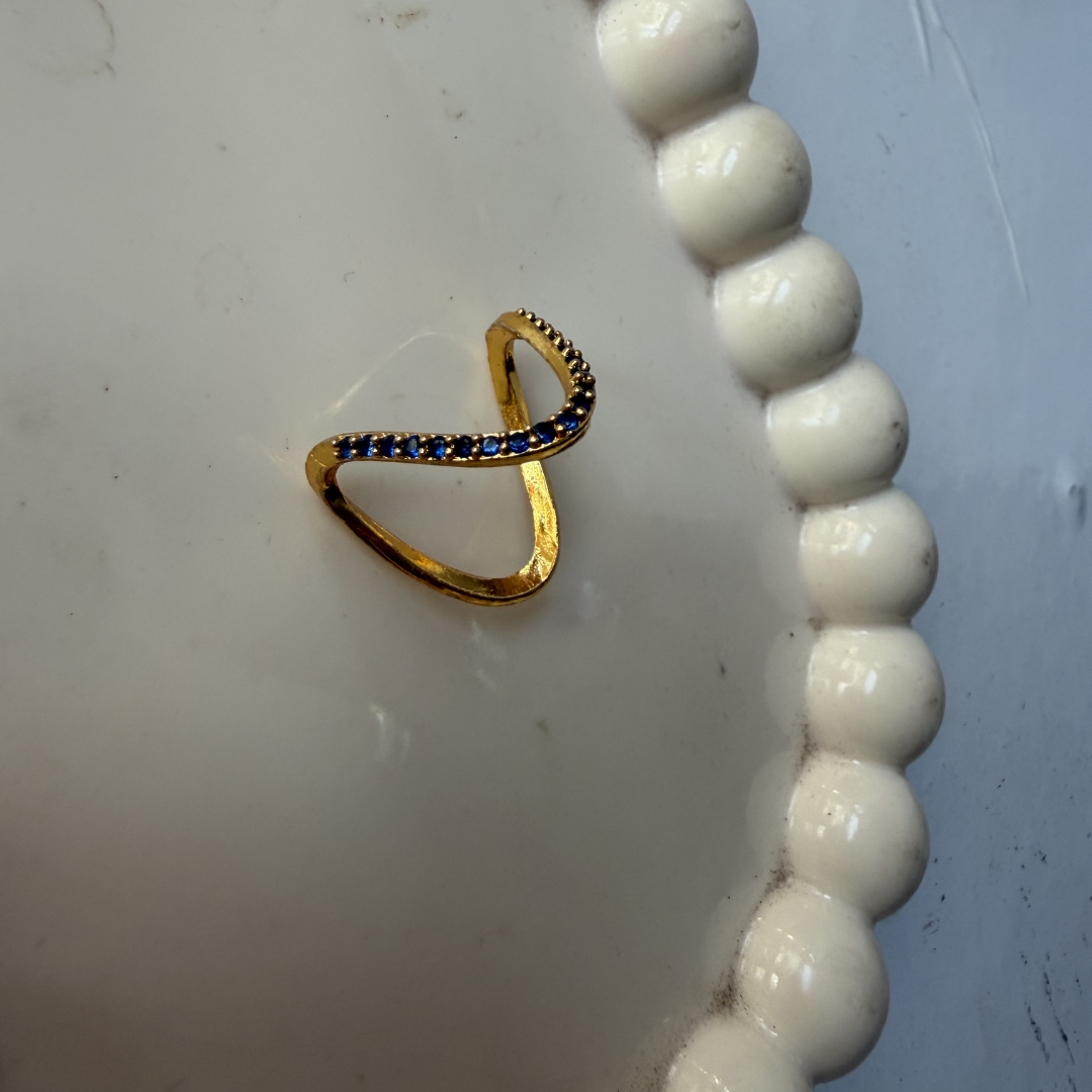 Blue Vanki Ring