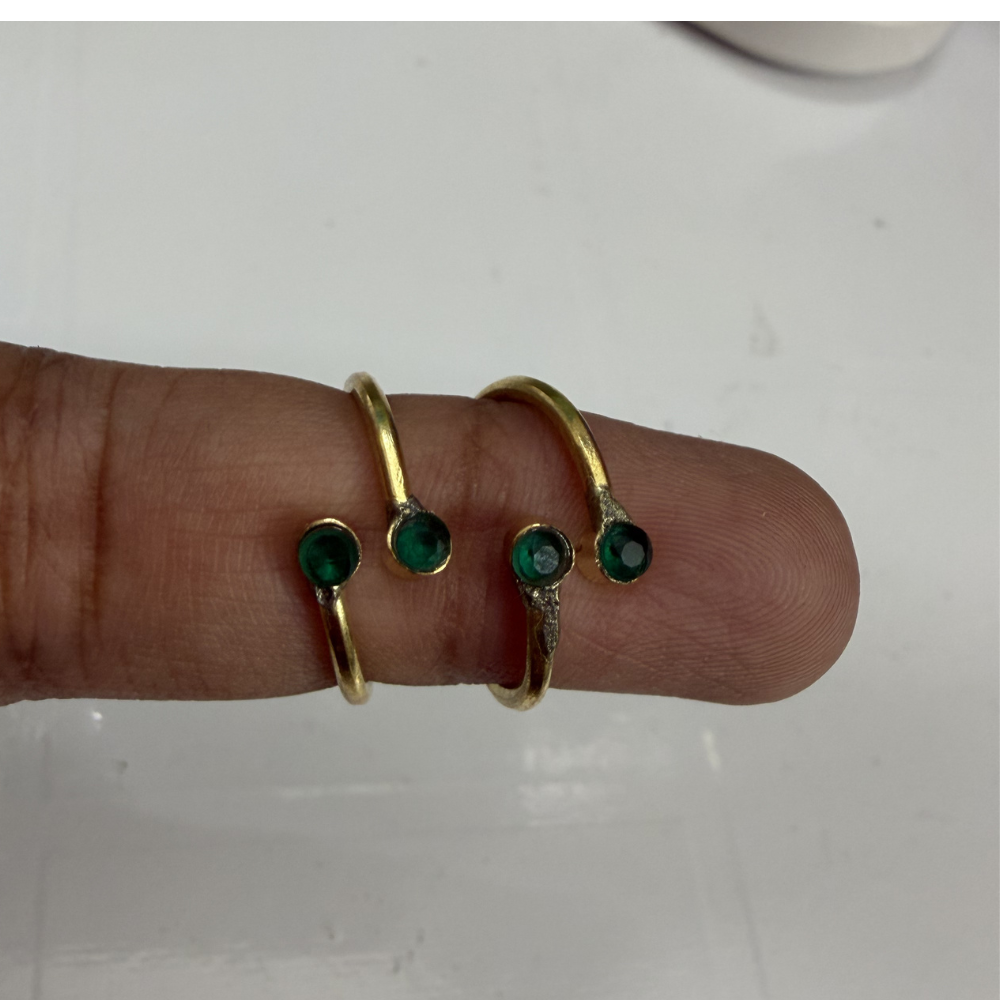 IMPON Unpolished Green Stone Toe Rings