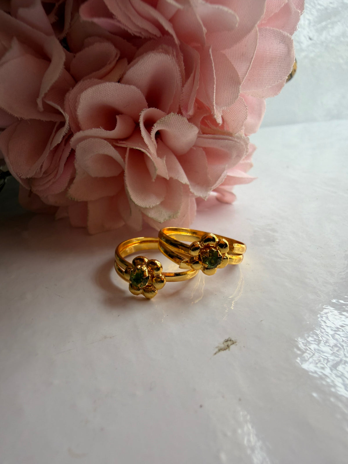 Gold Polished Toe Rings