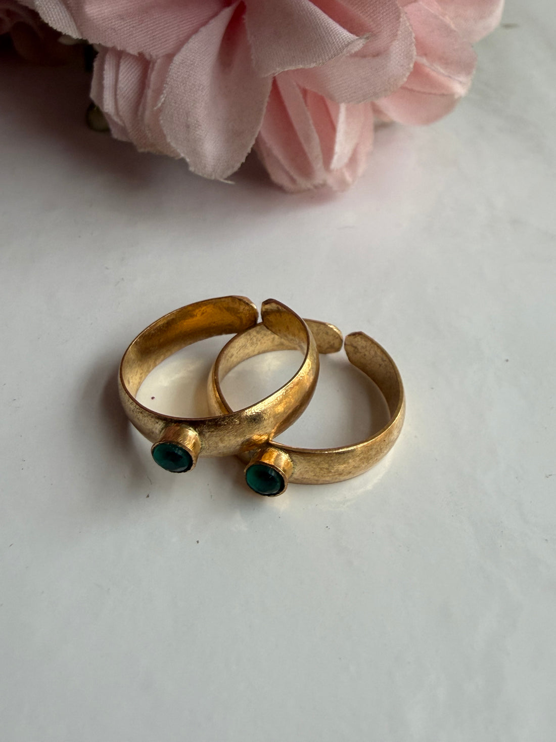 IMPON Unpolished Plain Green Toe Rings